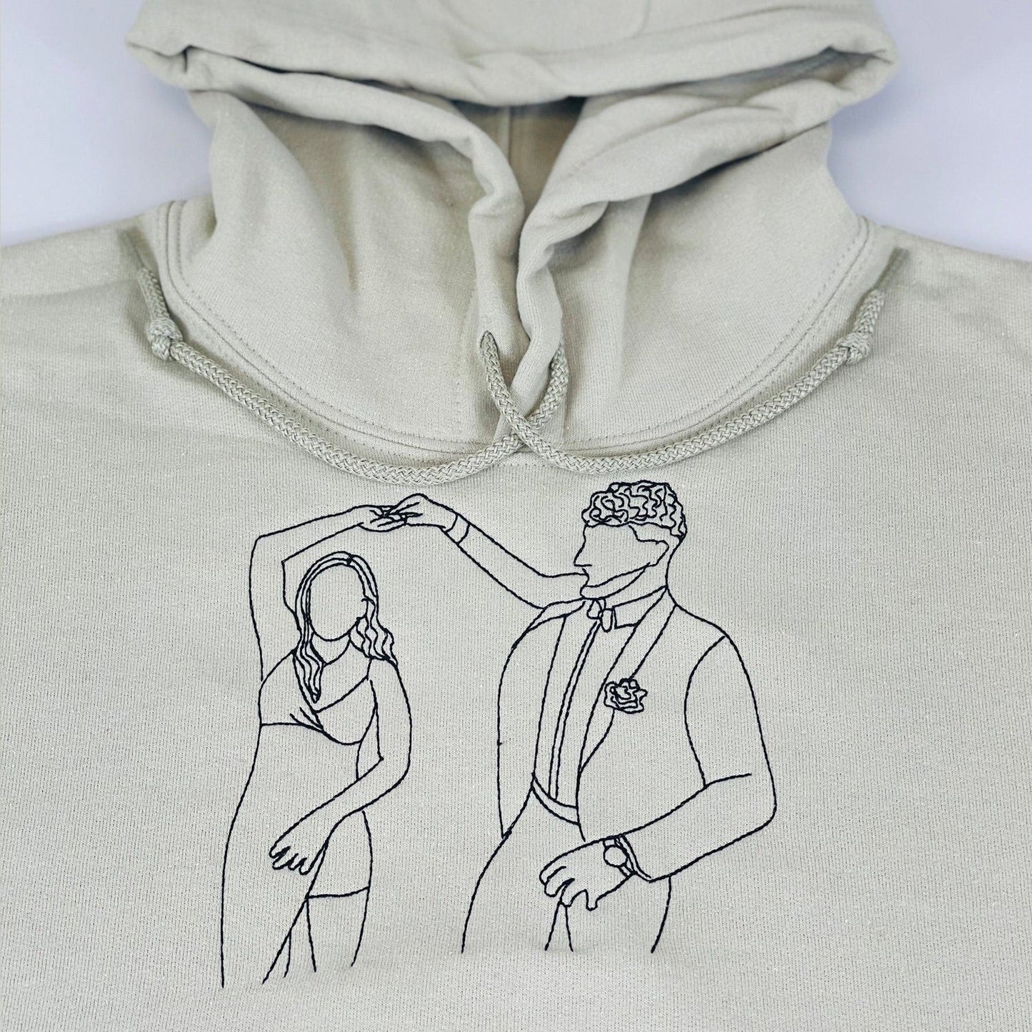 Custom Hug Portrait Sweatshirt from Photo – Personalized Embroidered Line Art Gift for Couples, Best Friends, Siblings, or Loved Ones – Memory Keepsake