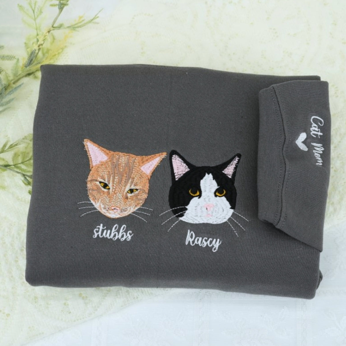 Custom Multiple Cat Portrait Hoodies - Personalized Multi Pet Embroidered Sweatshirts - Cat Parent Gift